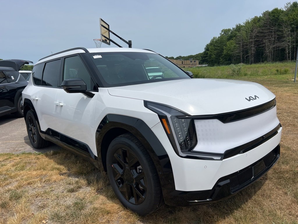 New 2026 Kia EV9 Land w/ Nightfall Edition Package image 5