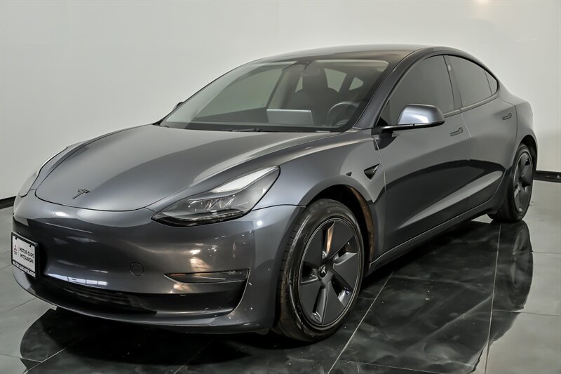 Used 2023 Tesla Model 3 Standard Range RWD image 5