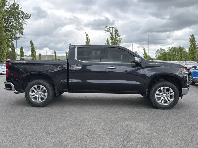Used 2024 Chevrolet Silverado 1500 LTZ image 2