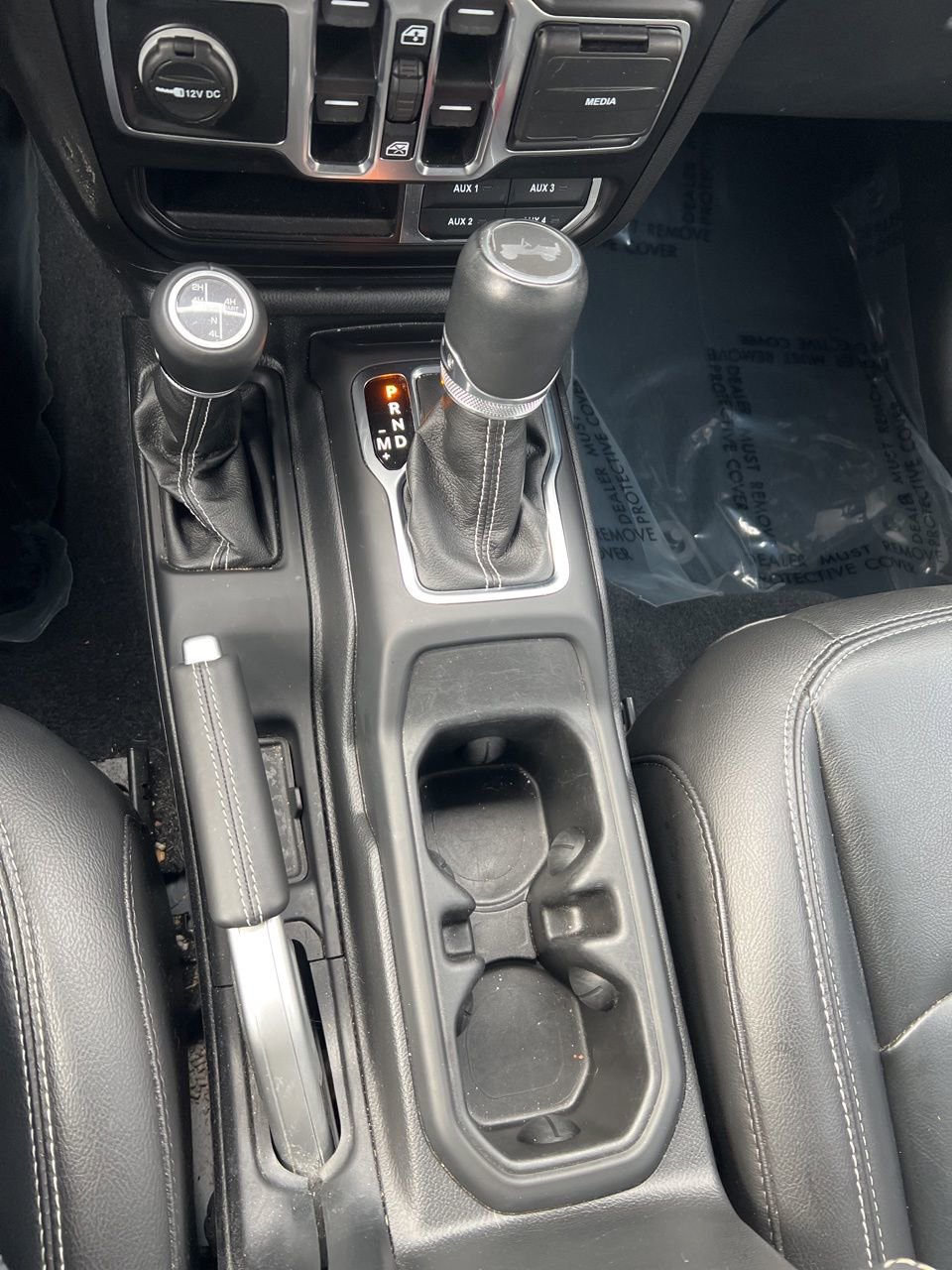 Used 2023 Jeep Wrangler Unlimited Sahara image 25