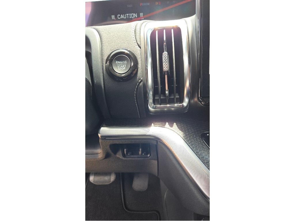 New 2027 Ford Expedition Platinum w/ Stealth Appearance Package AWD/4WD image 28