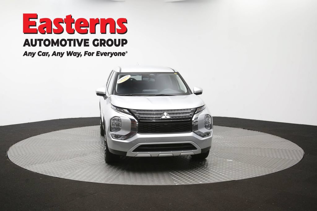 Used 2024 Mitsubishi Outlander SE FWD image 54