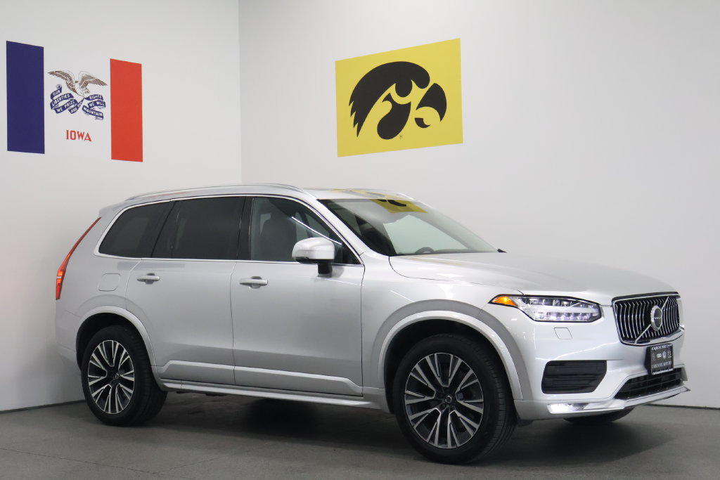 Used 2022 Volvo XC90 T6 Momentum w/ Advanced Package