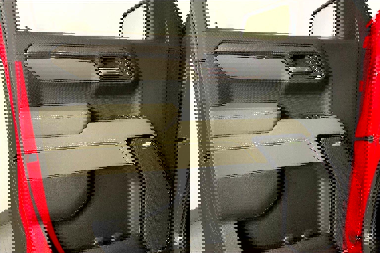 Used 2025 Chevrolet Silverado 1500 ZR2 w/ Technology Package image 24