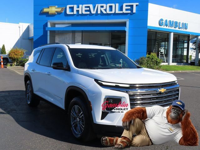 Used 2025 Chevrolet Traverse LT AWD/4WD image 1