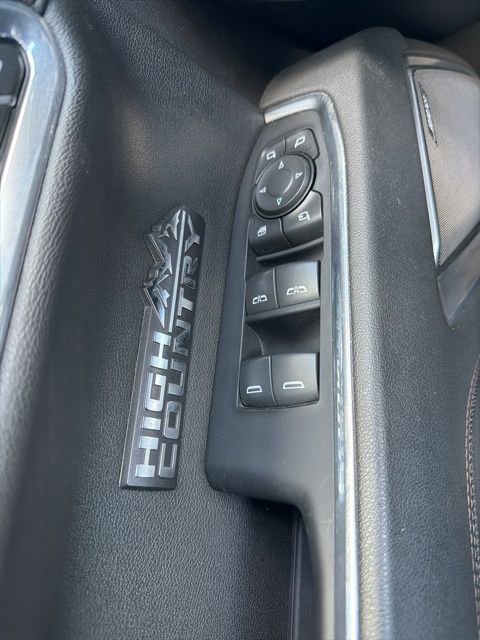 Used 2023 Chevrolet Silverado 1500 High Country image 14