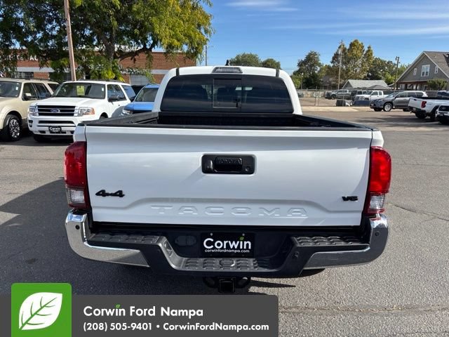 Used 2023 Toyota Tacoma SR5 AWD/4WD image 6