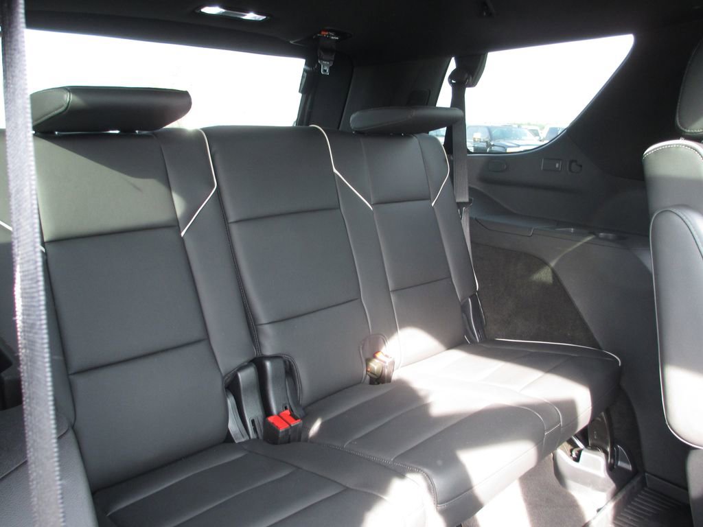Used 2025 Cadillac Escalade Premium Luxury w/ Touring Package image 26