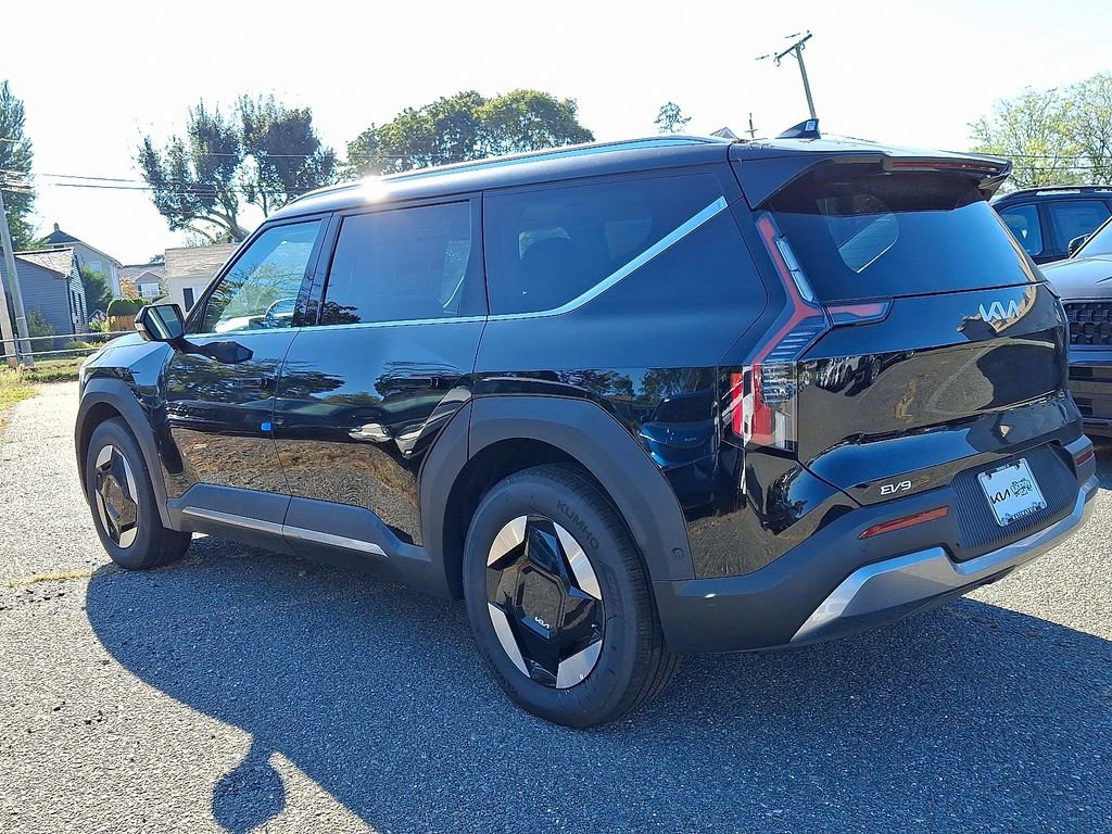 New 2026 Kia EV9 Wind image 3