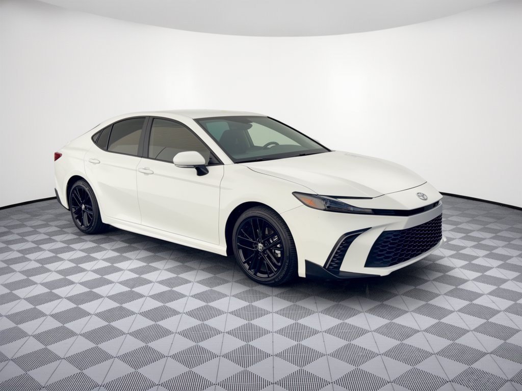 Used 2025 Toyota Camry SE w/ Convenience Package FWD image 7