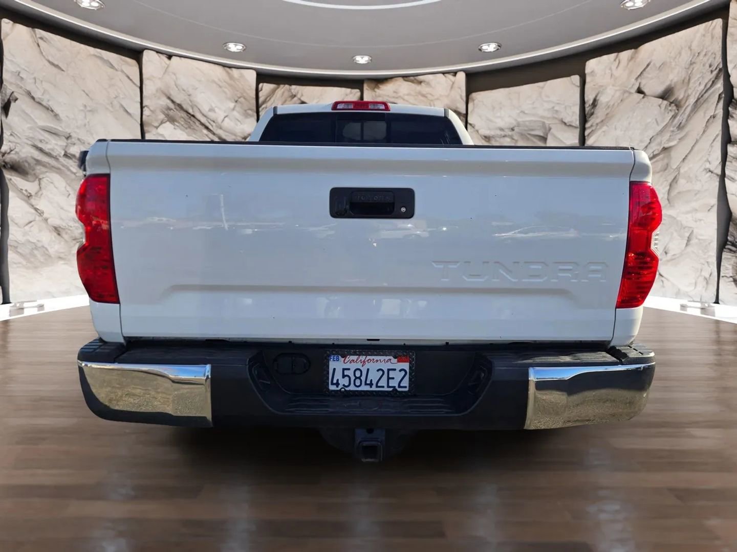 Used 2017 Toyota Tundra SR5 image 7