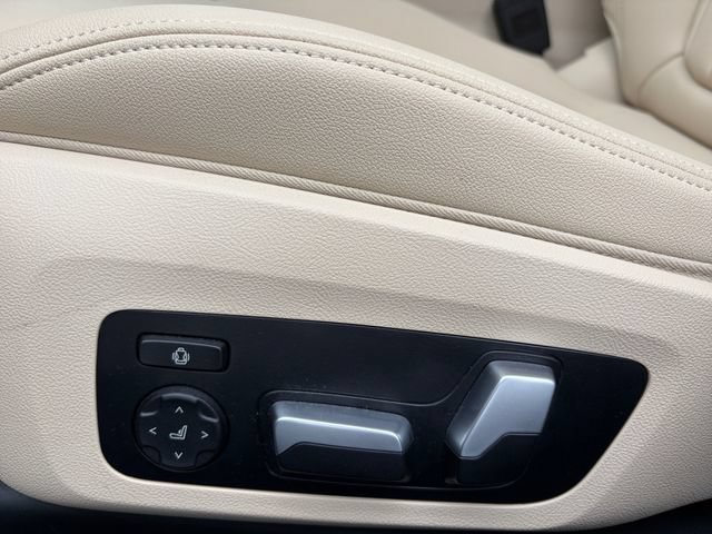 Used 2021 BMW 330i xDrive Sedan w/ Convenience Package AWD/4WD image 26