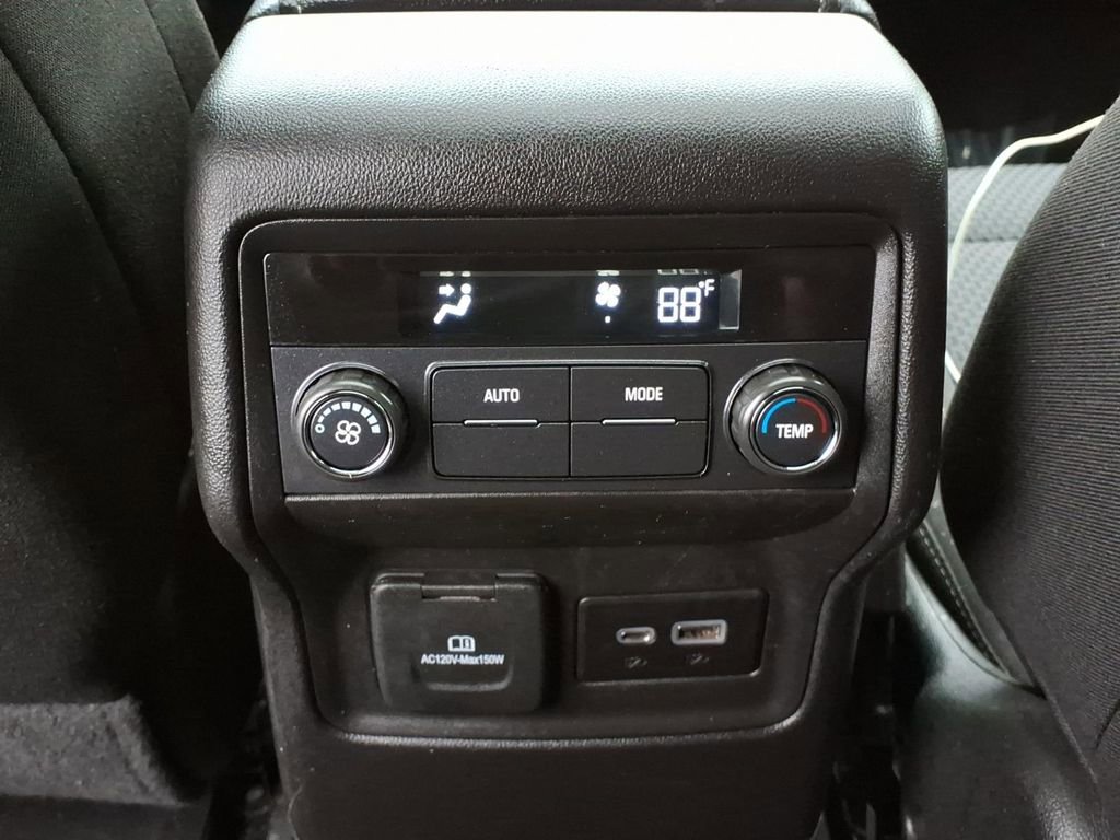 Certified 2023 GMC Acadia SLE w/ Driver Convenience Package image 32