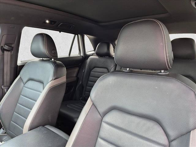 Used 2021 Volkswagen Atlas Cross Sport SEL Premium w/ Cross Sport MDO Package AWD/4WD image 12