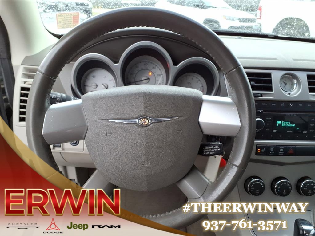 Used 2009 Chrysler Sebring Touring w/ Special Touring Group image 17