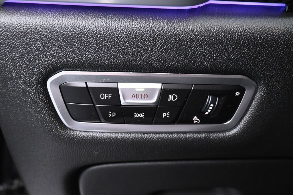 Used 2023 BMW X6 M50i w/ Climate Comfort Package AWD/4WD image 21
