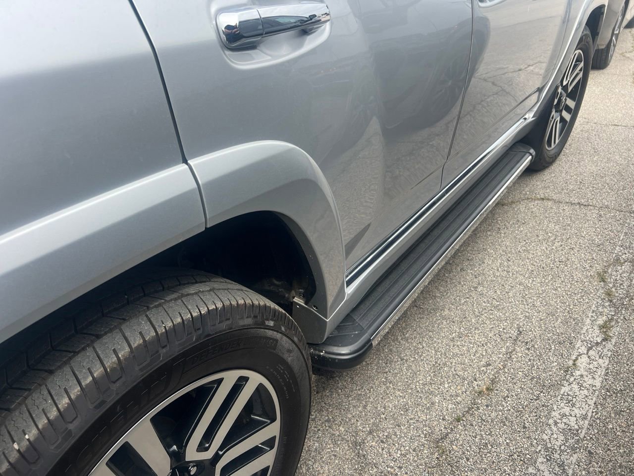 Used 2023 Toyota 4Runner Limited AWD/4WD image 11