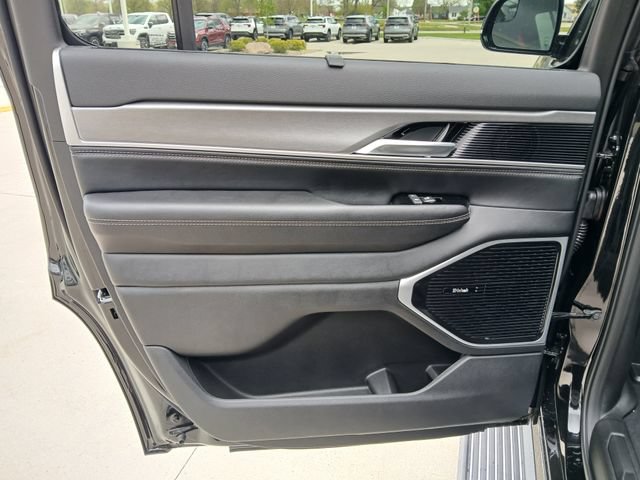 New 2026 Jeep Grand Wagoneer Limited AWD/4WD image 14