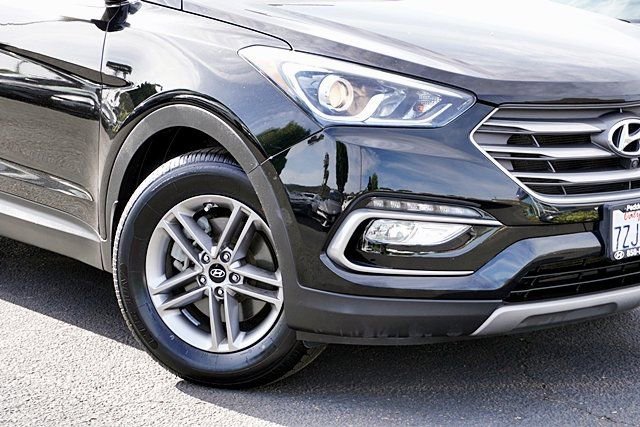 Used 2017 Hyundai Santa Fe Sport w/ 2.4L Tech Package 04 FWD image 4