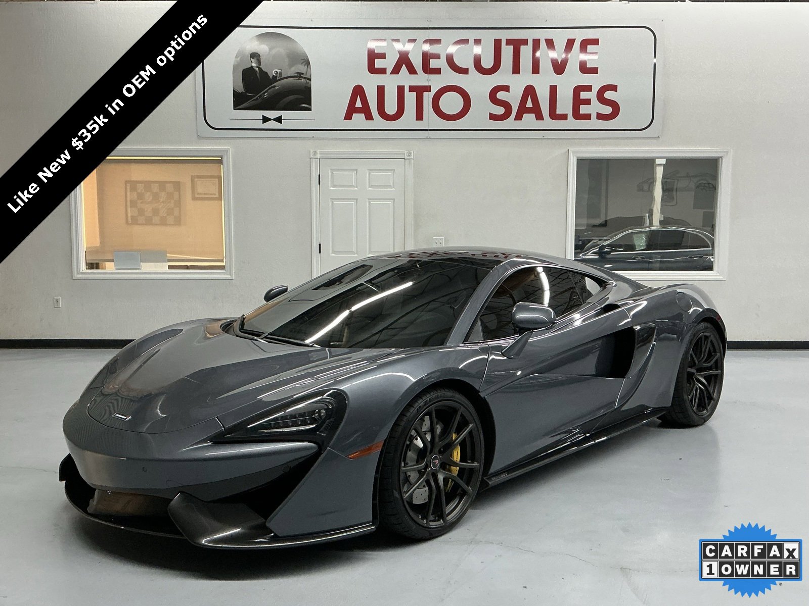 Used 2017 McLaren 570S image 1