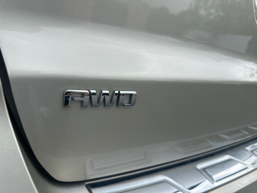 Used 2013 Chevrolet Traverse LTZ AWD/4WD image 37
