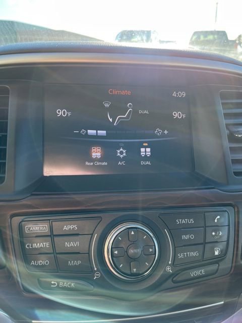 Used 2018 Nissan Pathfinder Platinum AWD/4WD image 42