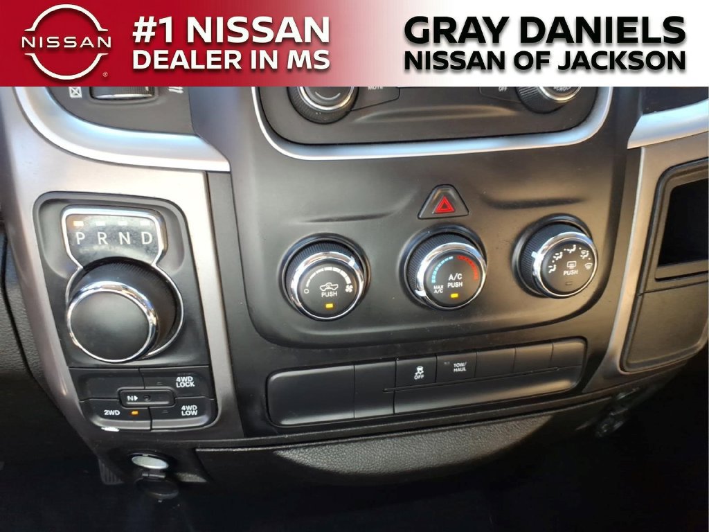 Used 2021 RAM 1500 Classic SLT AWD/4WD image 17