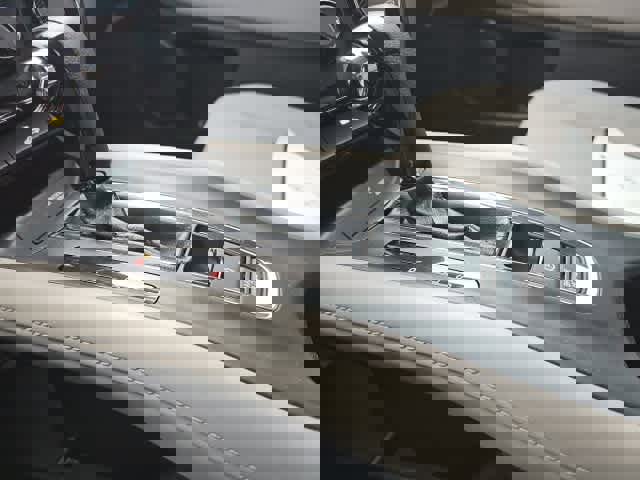 Used 2017 Honda HR-V LX image 19