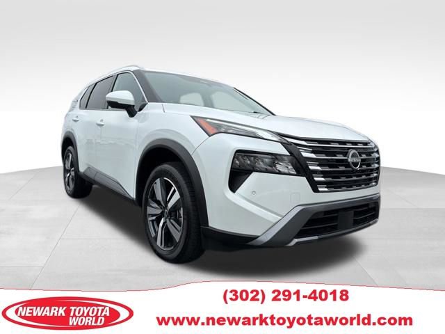 Used 2025 Nissan Rogue SL w/ SL Premium Package image 1