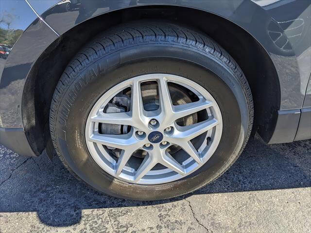 Used 2021 Ford Edge SE image 7