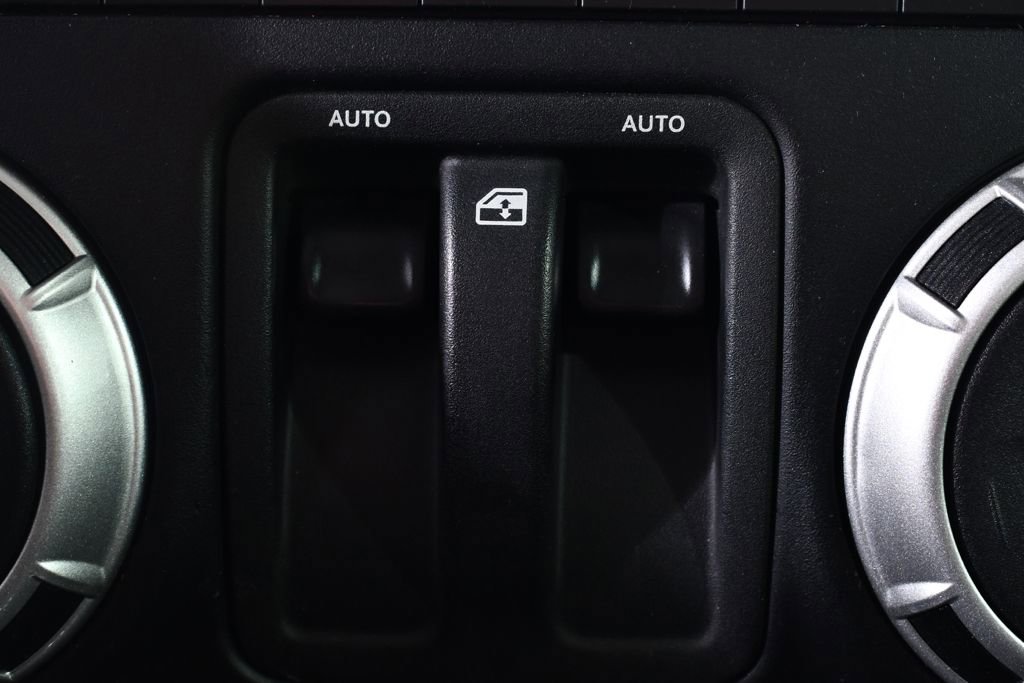 Used 2012 Jeep Wrangler Sport image 27