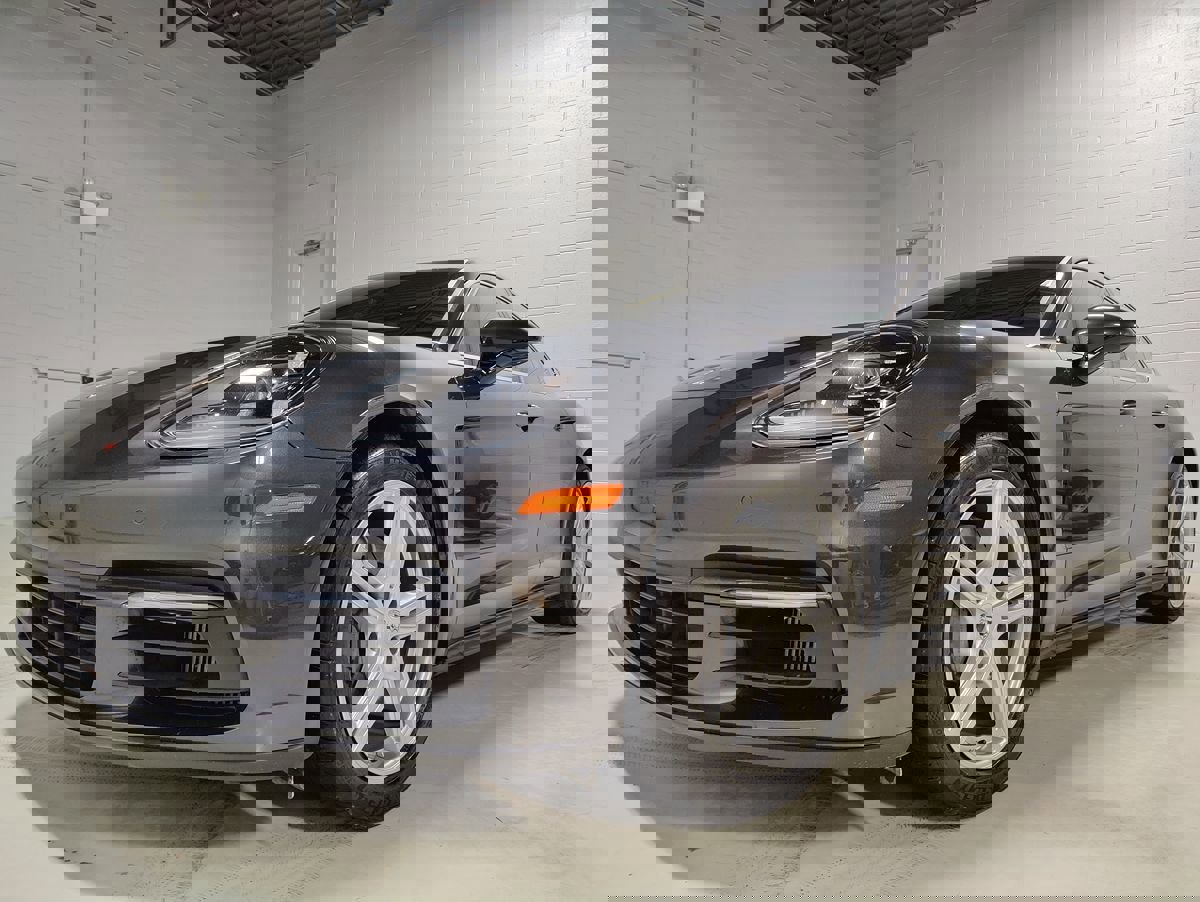 Used 2018 Porsche Panamera 4S image 21