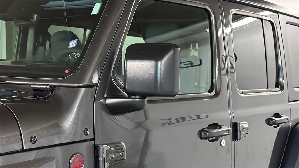 Used 2024 Jeep Wrangler Unlimited Rubicon w/ Technology Group image 6