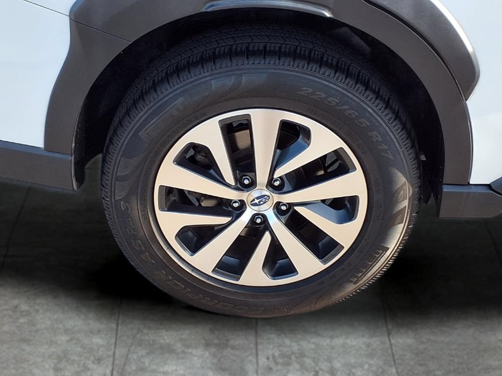 Used 2023 Subaru Outback Premium AWD/4WD image 9