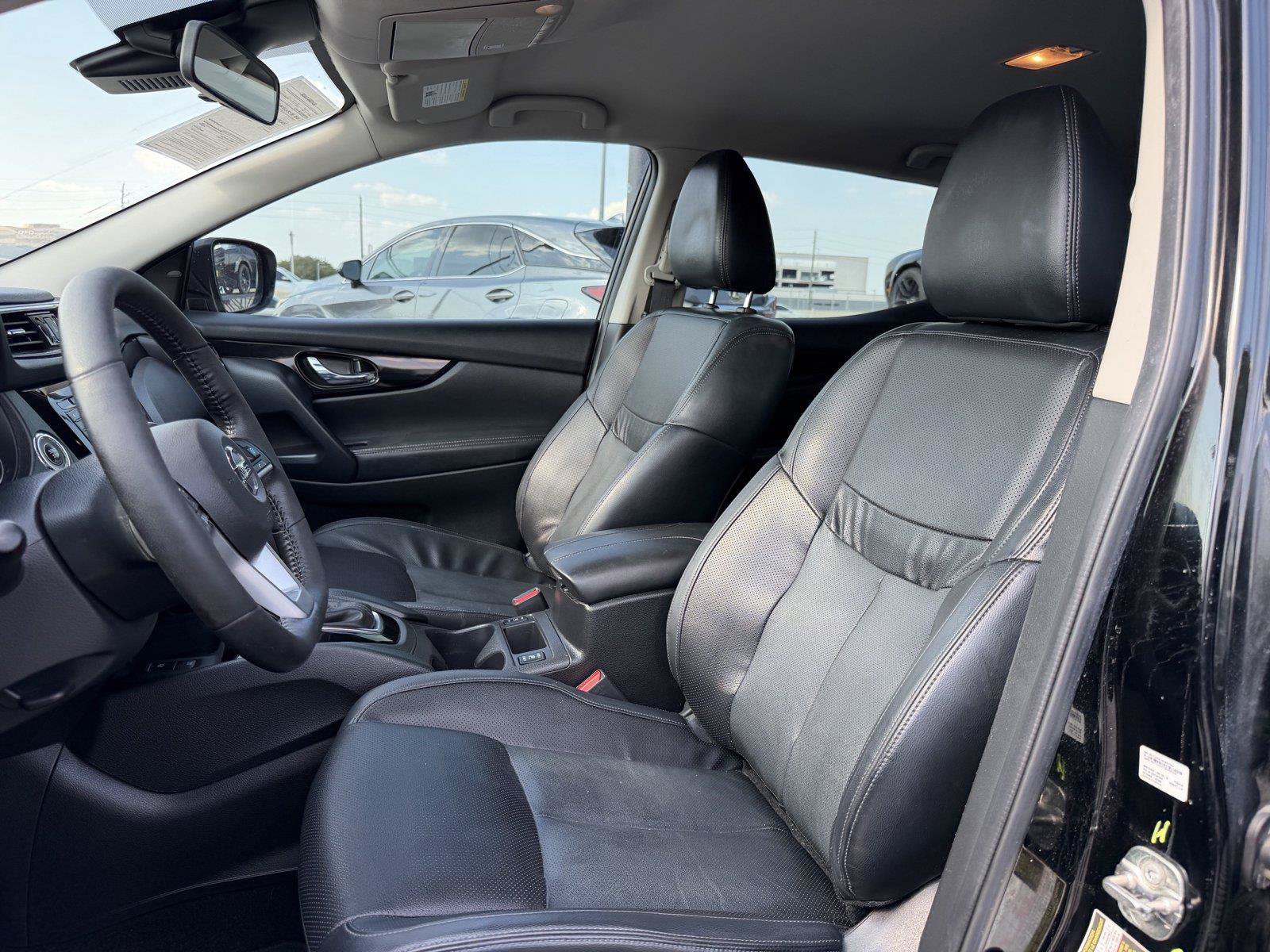 Used 2022 Nissan Rogue Sport SL AWD/4WD image 15