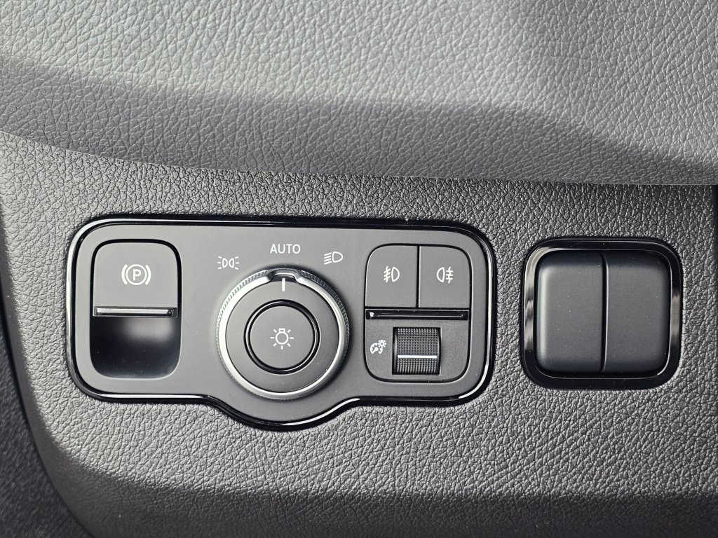 New 2026 Mercedes-Benz Sprinter 2500 image 33
