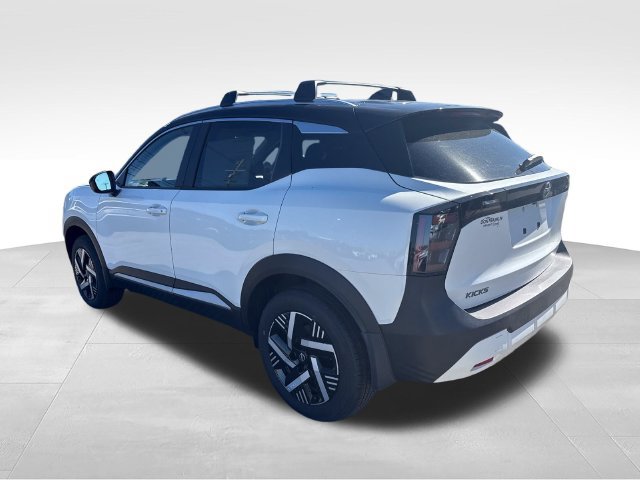 New 2027 Nissan Kicks SV w/ Cold Weather Package FWD image 3