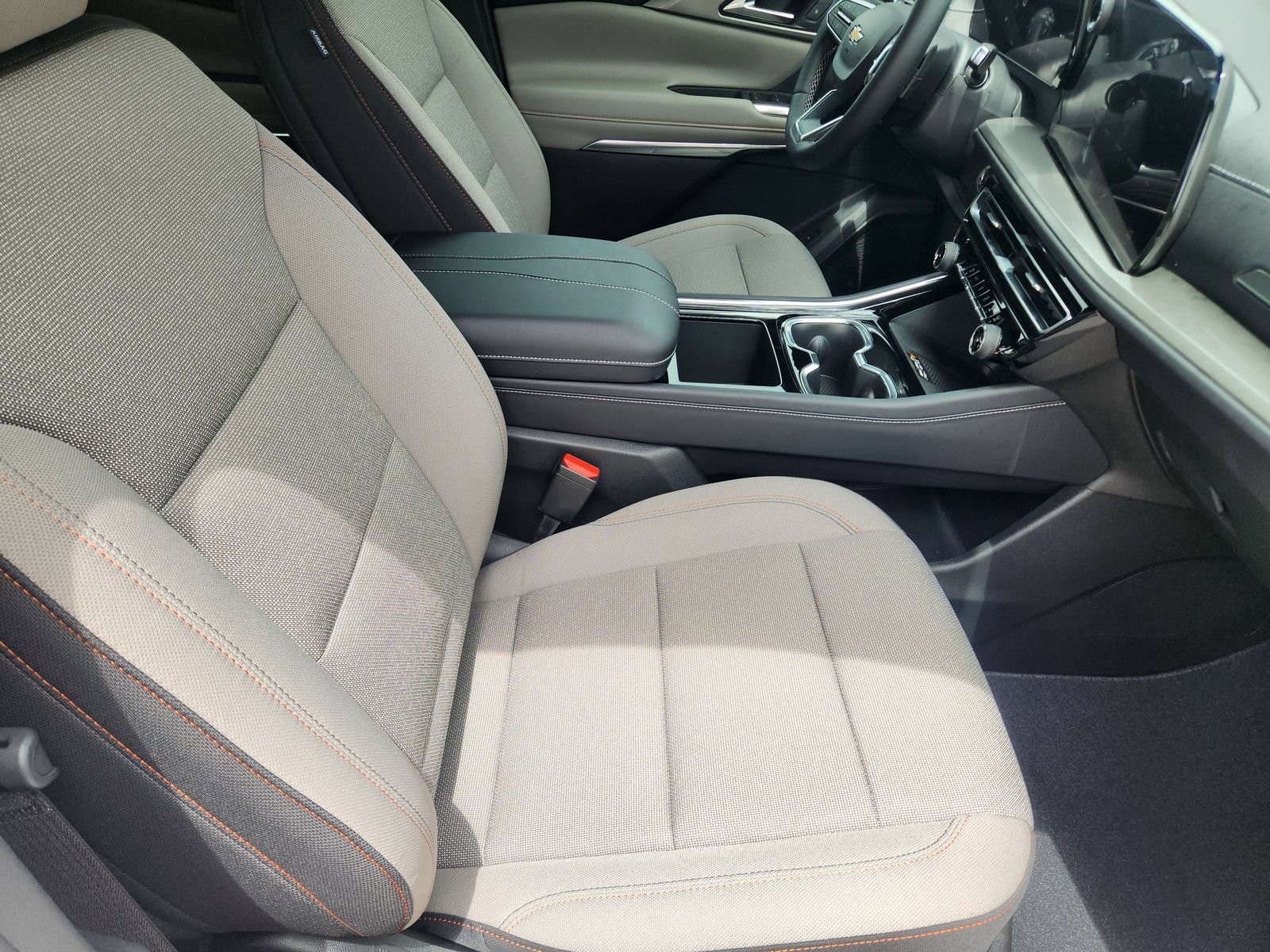 New 2026 Chevrolet Traverse LT FWD image 13