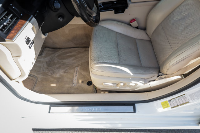Used 2015 Lexus ES 350 w/ Luxury Package FWD image 34