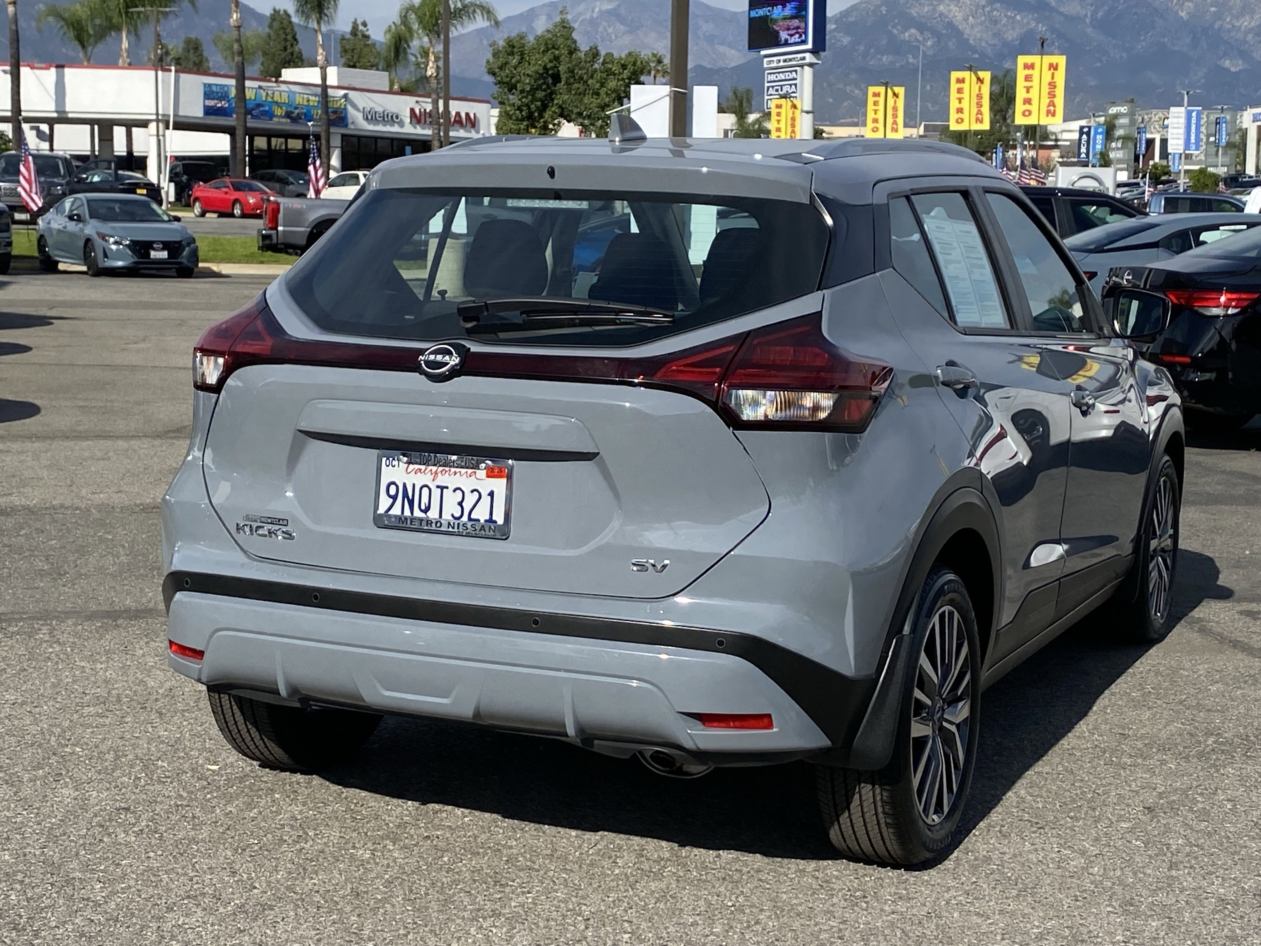 Certified 2024 Nissan Kicks SV FWD image 4
