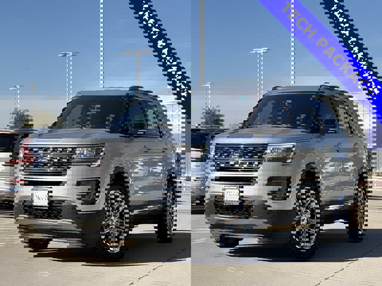 Used 2017 Ford Explorer XLT w/ Equipment Group 202A image 2