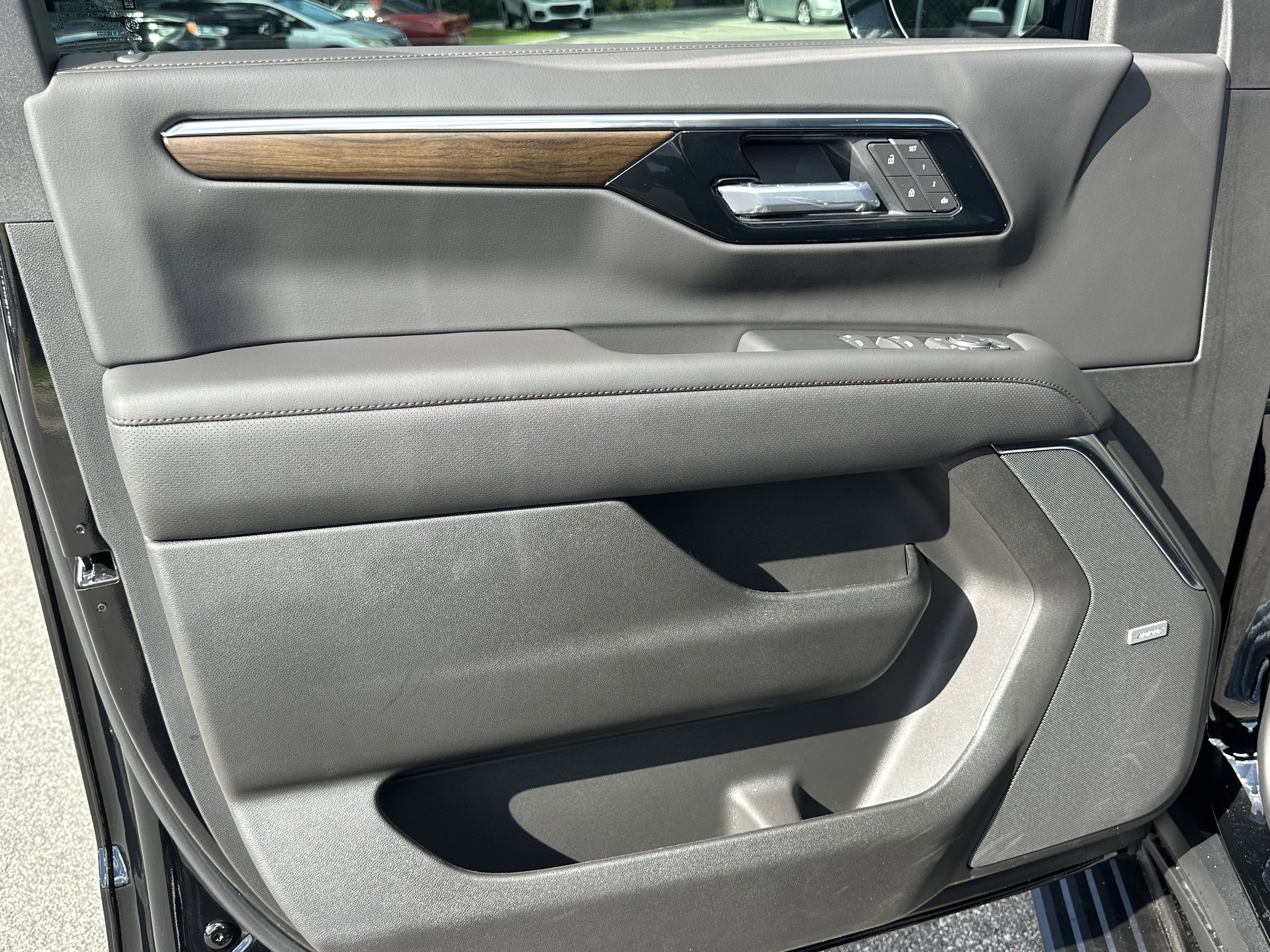 New 2026 Chevrolet Tahoe High Country image 14