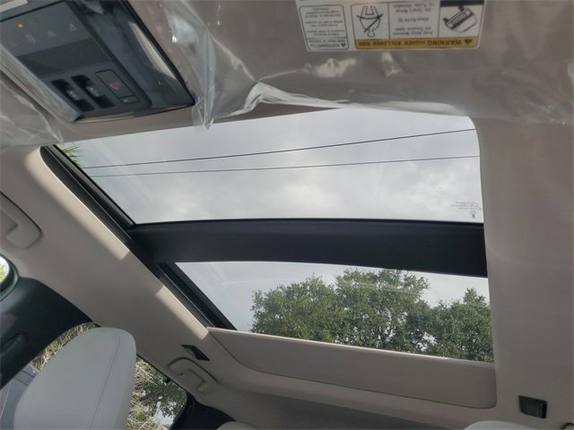 New 2025 Mitsubishi Outlander AWD image 29