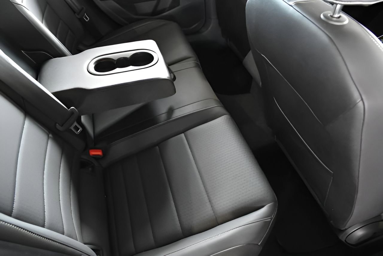 Used 2024 Volkswagen Jetta SE image 23