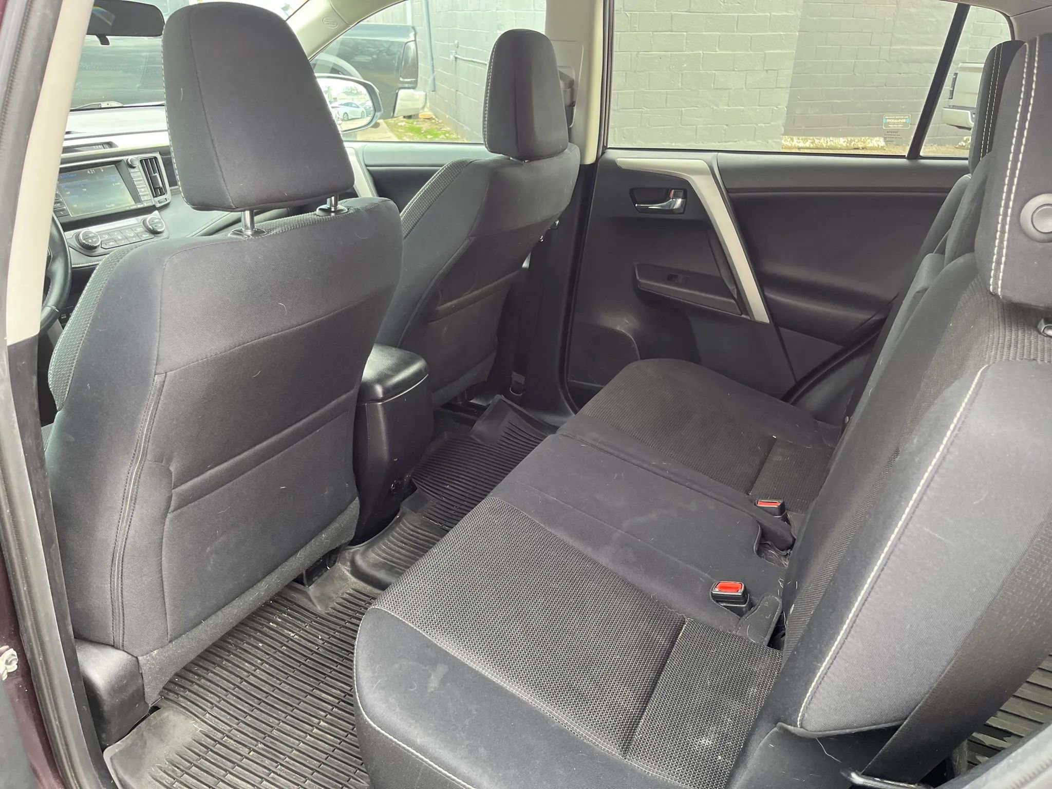 Used 2017 Toyota RAV4 XLE image 14