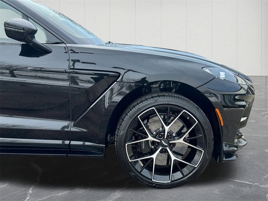 New 2026 Aston Martin DBX 707 image 11