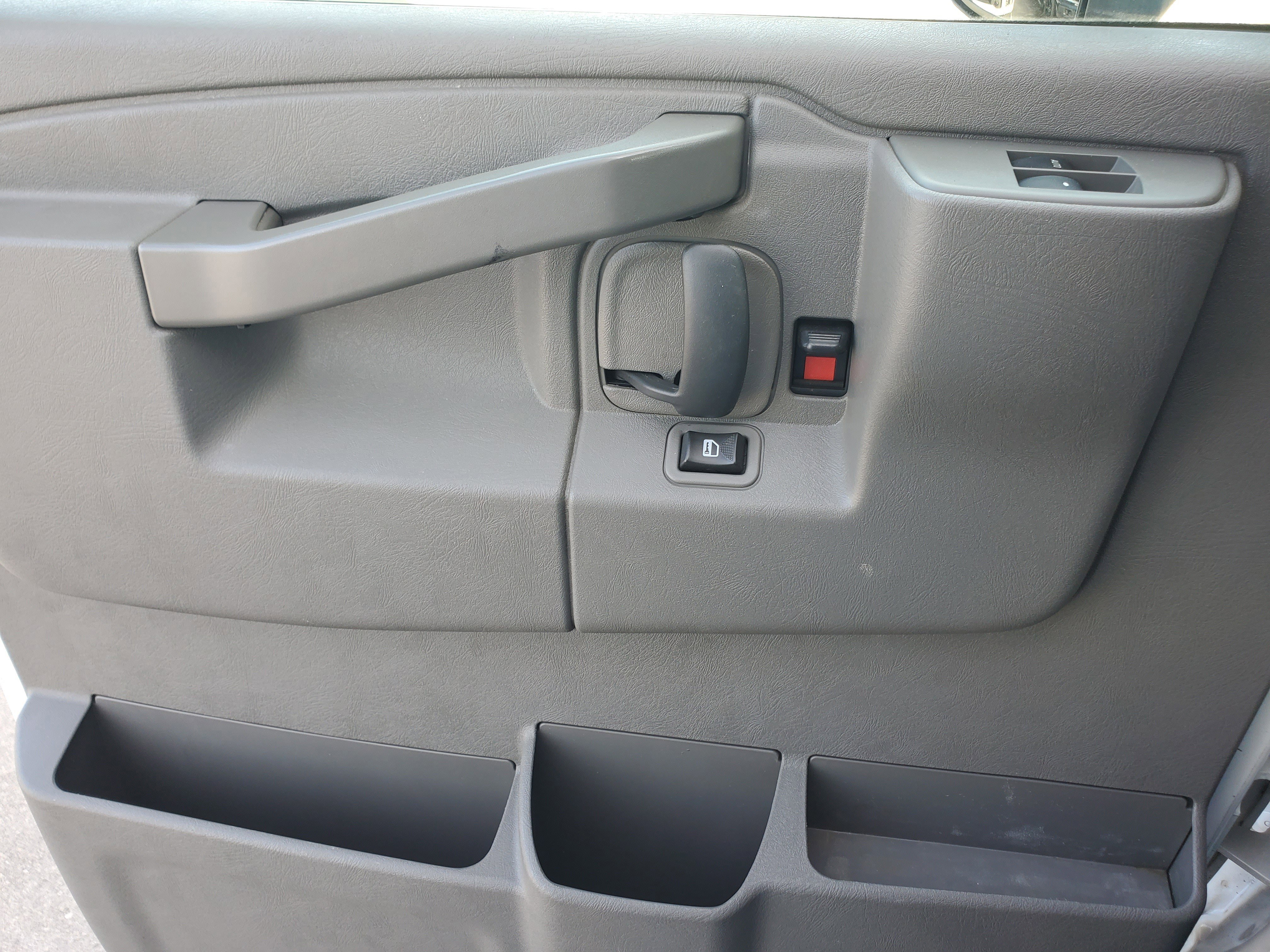 Used 2019 Chevrolet Express 3500 w/ Power Convenience Package image 20