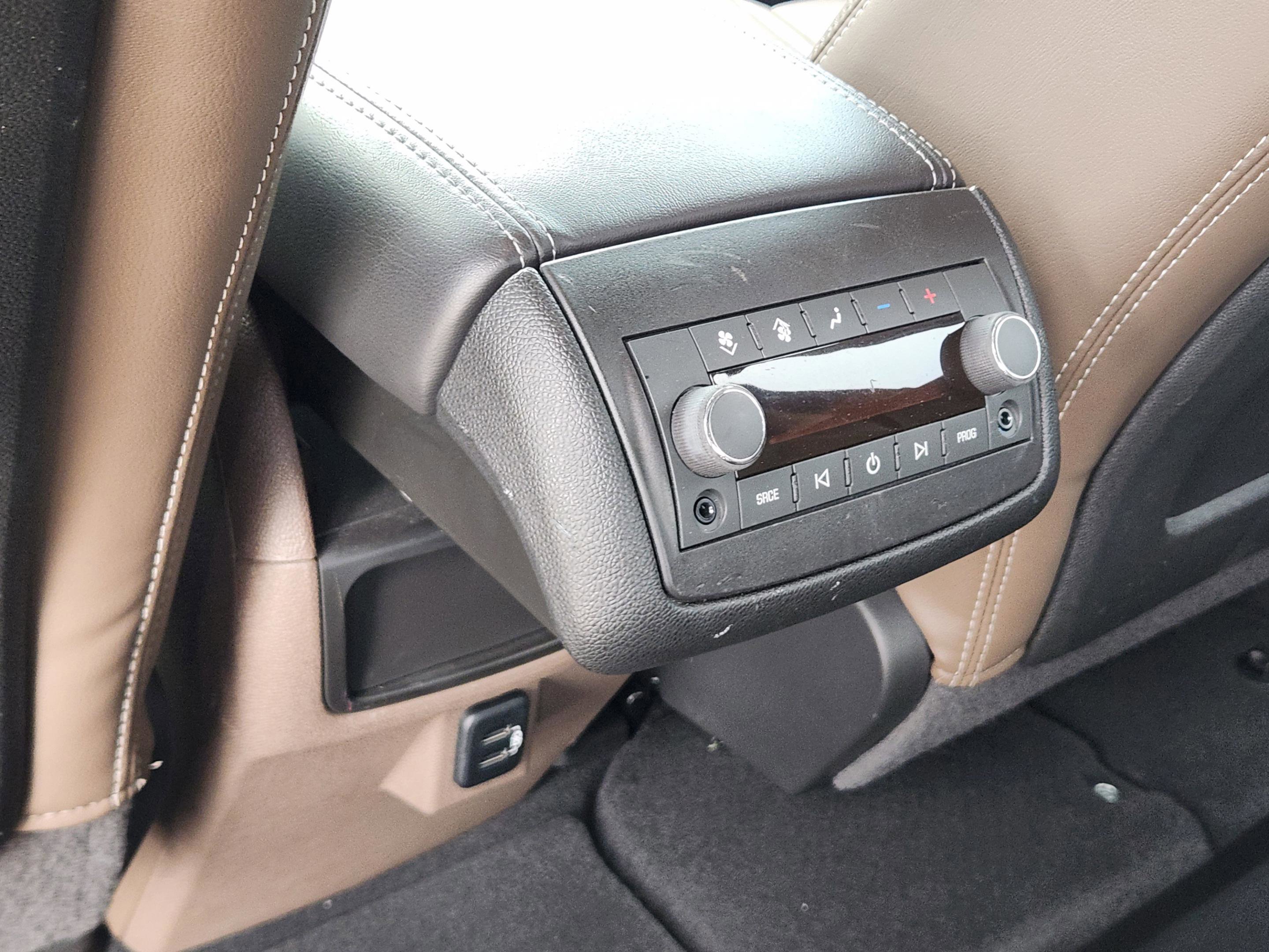 Used 2017 GMC Acadia Limited SLT FWD image 8