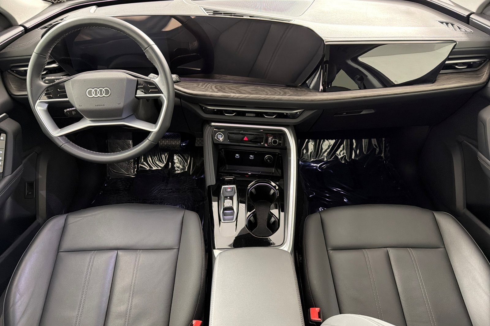 Used 2025 Audi Q5 Premium w/ 19" Wheel Package image 12