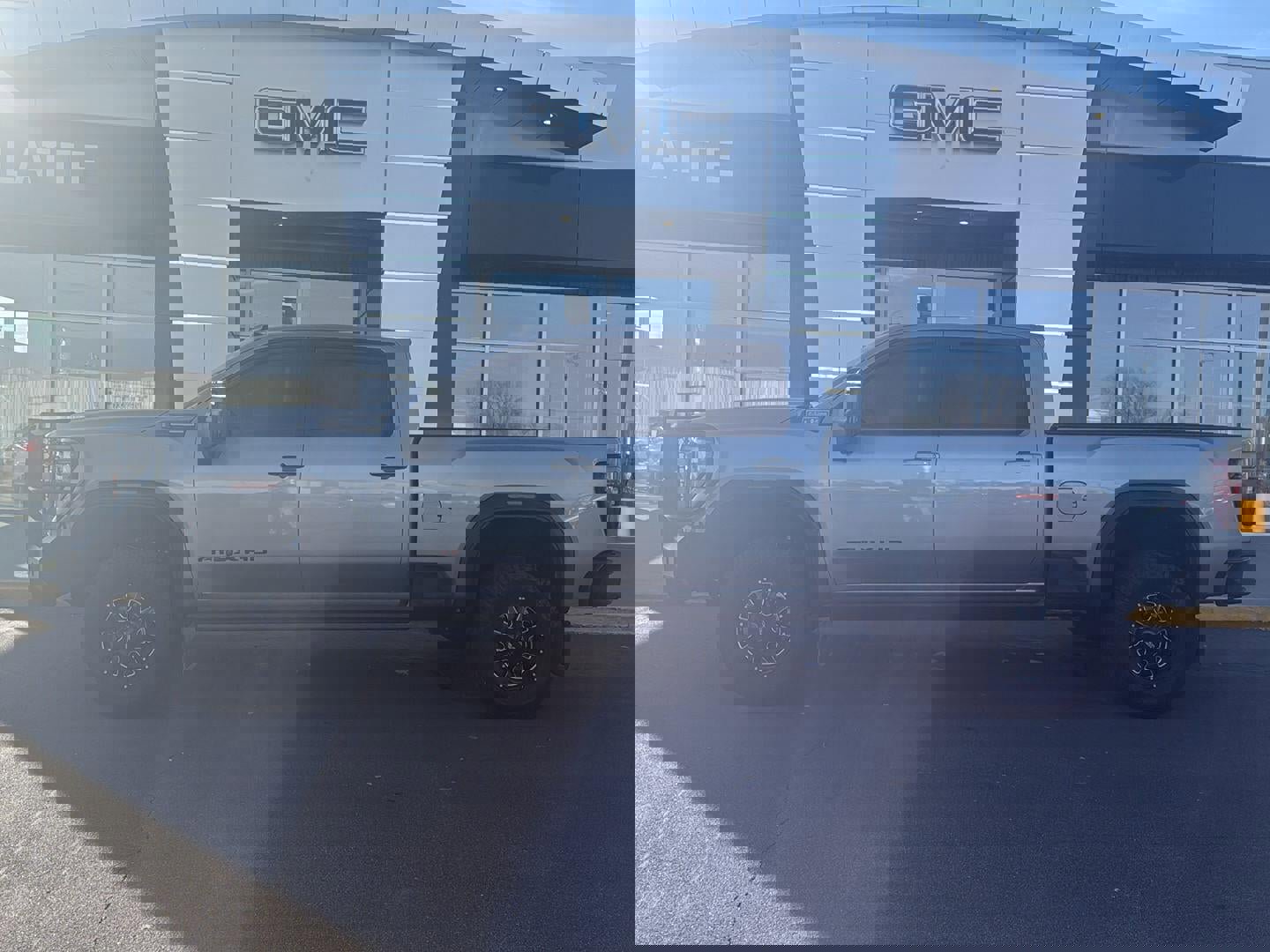 Used 2024 GMC Sierra 2500 AT4X